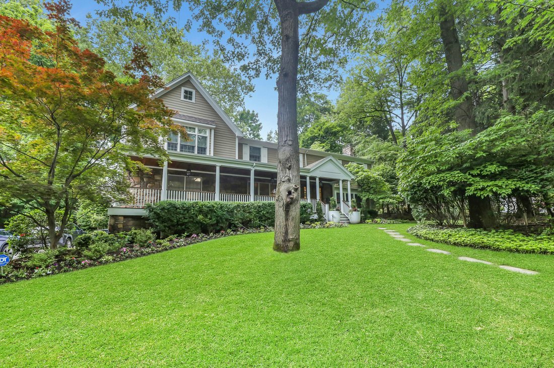 Englewood, New Jersey, United States 1 - 18062422