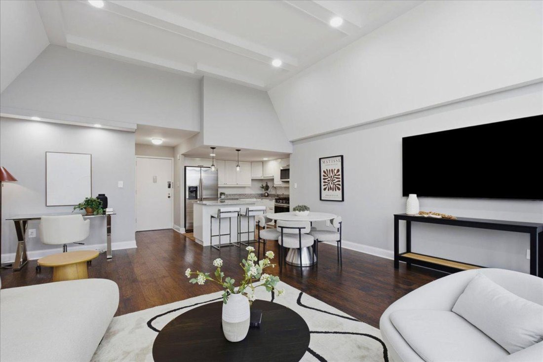Condo in Washington, District of Columbia, United States 4 - 18607031