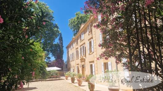 Chateau in Ancien Hôpital, Beziers, France 4 - 18606922