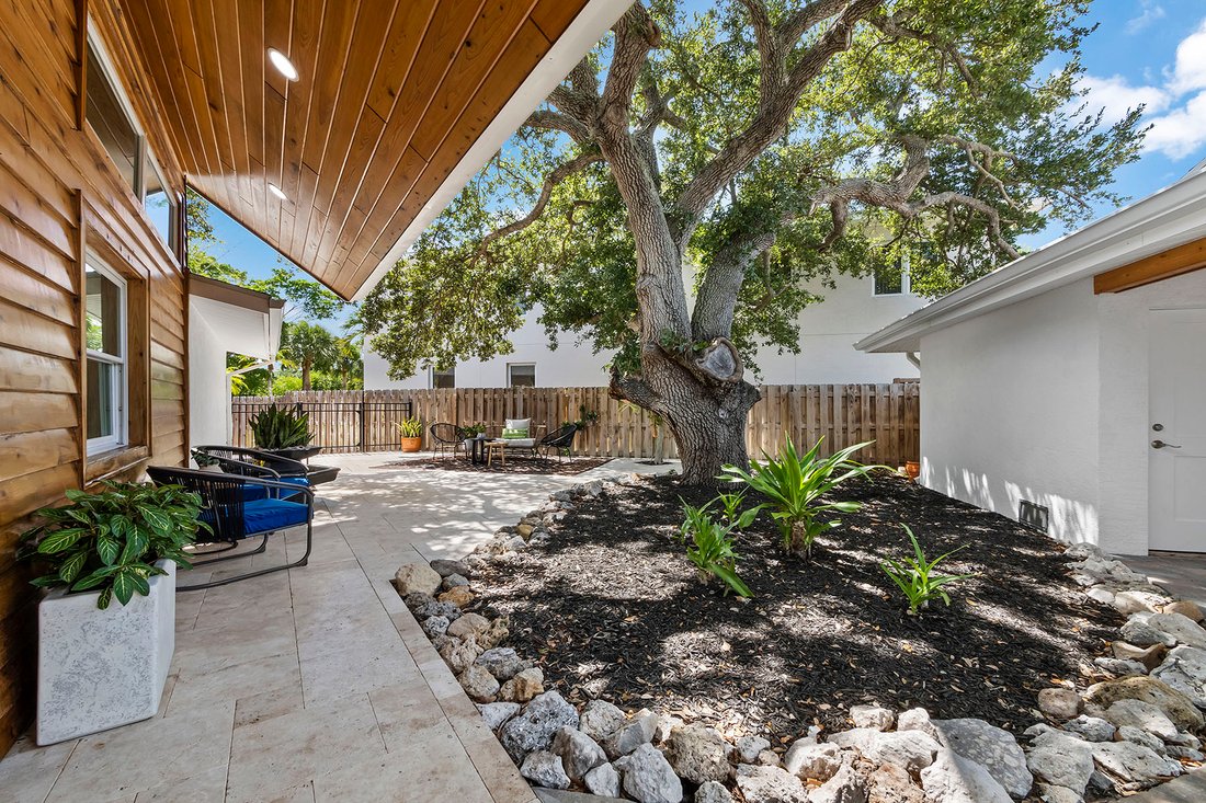 Siesta Key, Florida, United States 5 - 18607194