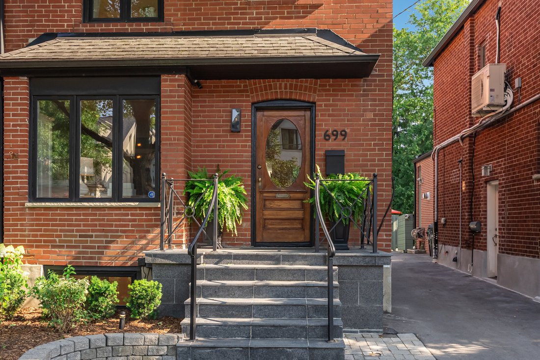 House in Toronto, Ontario, Canada 1 - 18607160