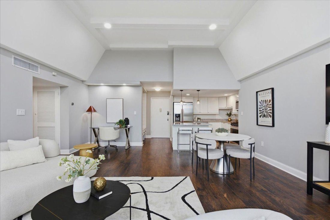 Condo in Washington, District of Columbia, United States 5 - 18607031