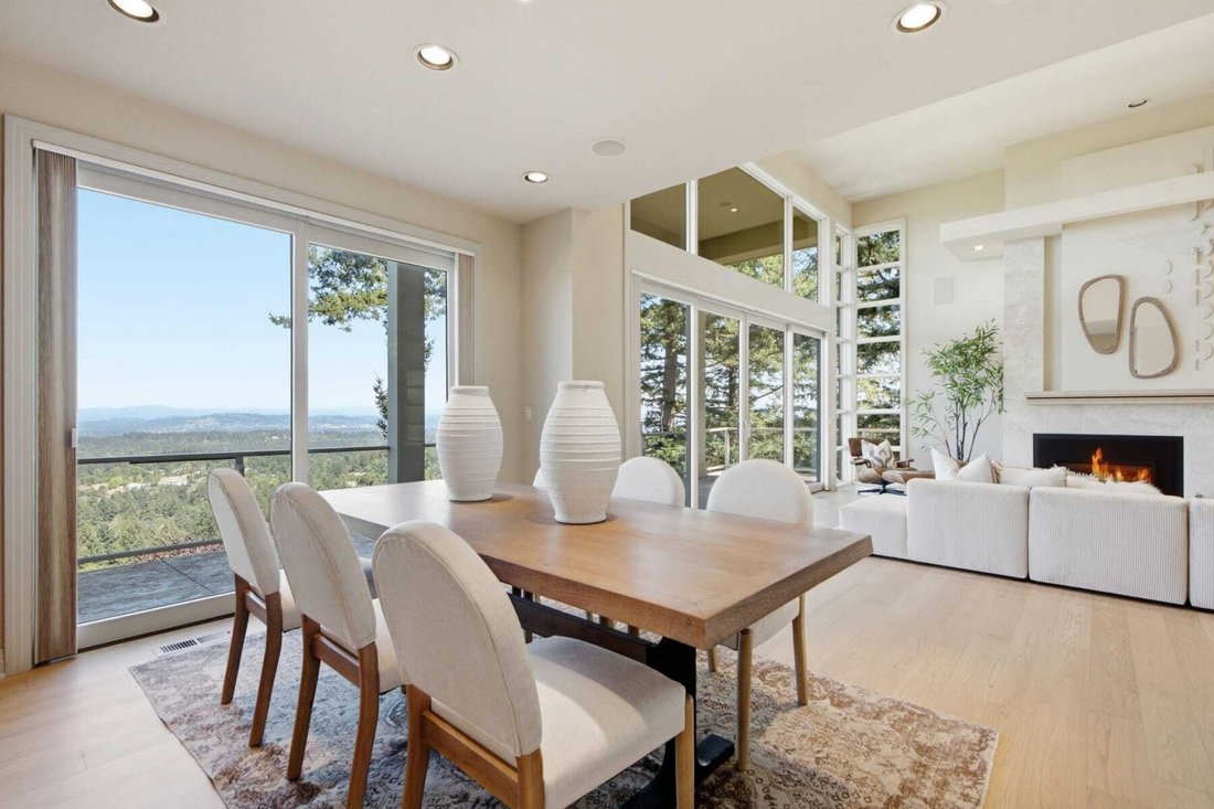 House in Lake Oswego, Oregon, United States 5 - 18607535