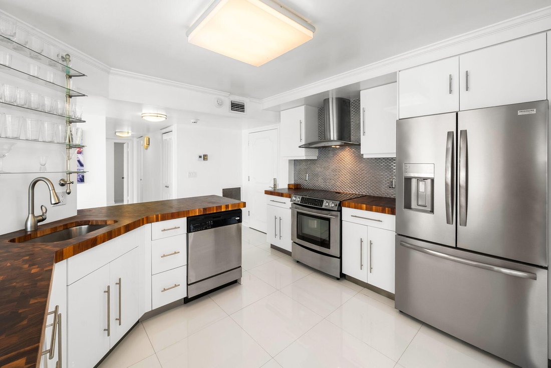 Condo in Boca Raton, Florida, United States 4 - 18606910