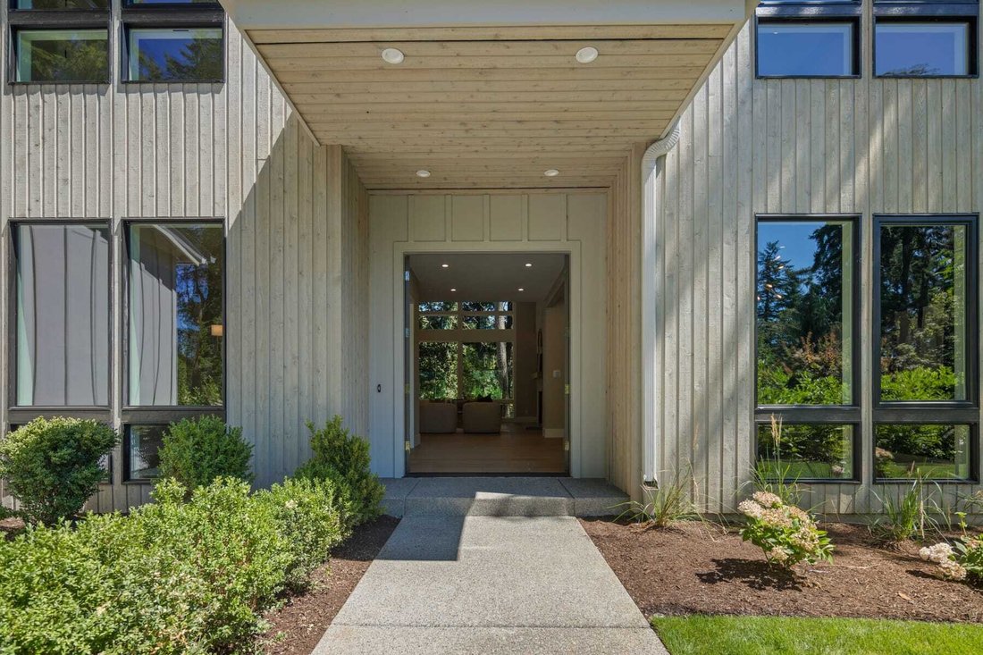 House in Lake Oswego, Oregon, United States 2 - 18607374
