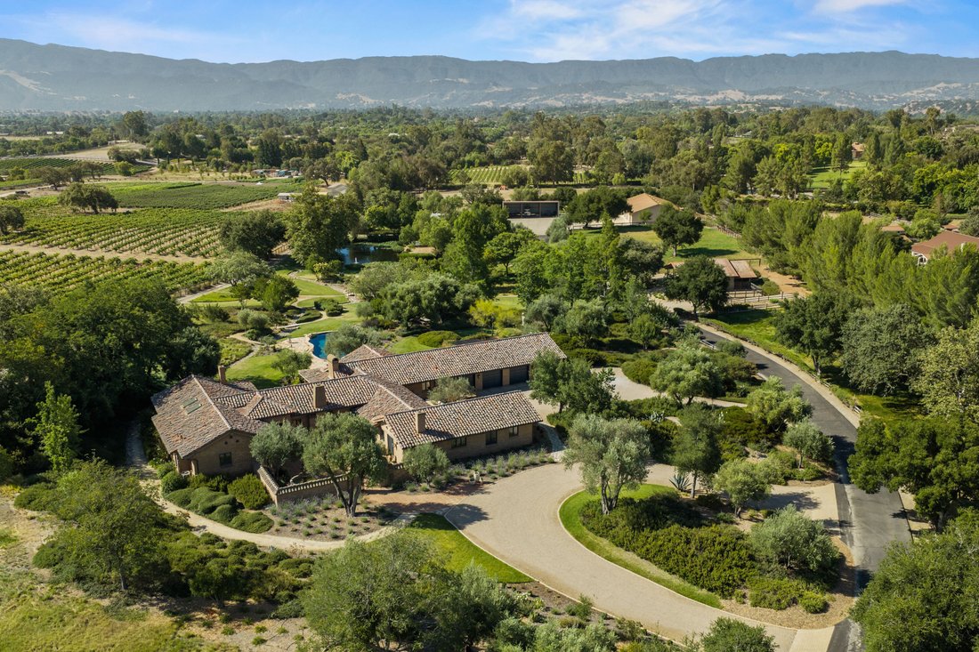 Farm Ranch in Santa Ynez, California, United States 3 - 18607036