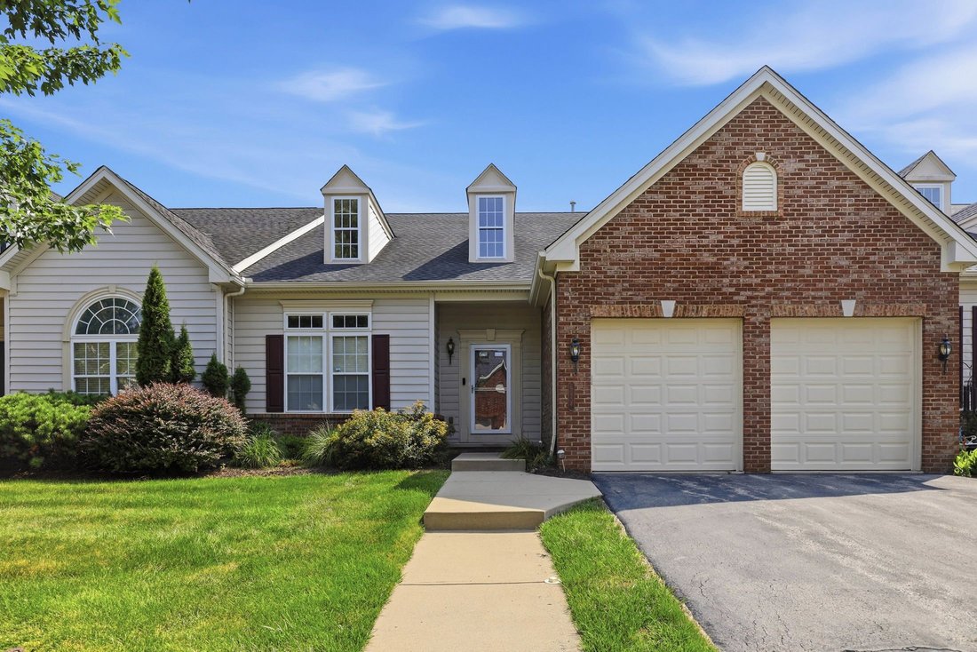 Townhouse in Franklin Park, Pennsylvania, United States 1 - 18607065