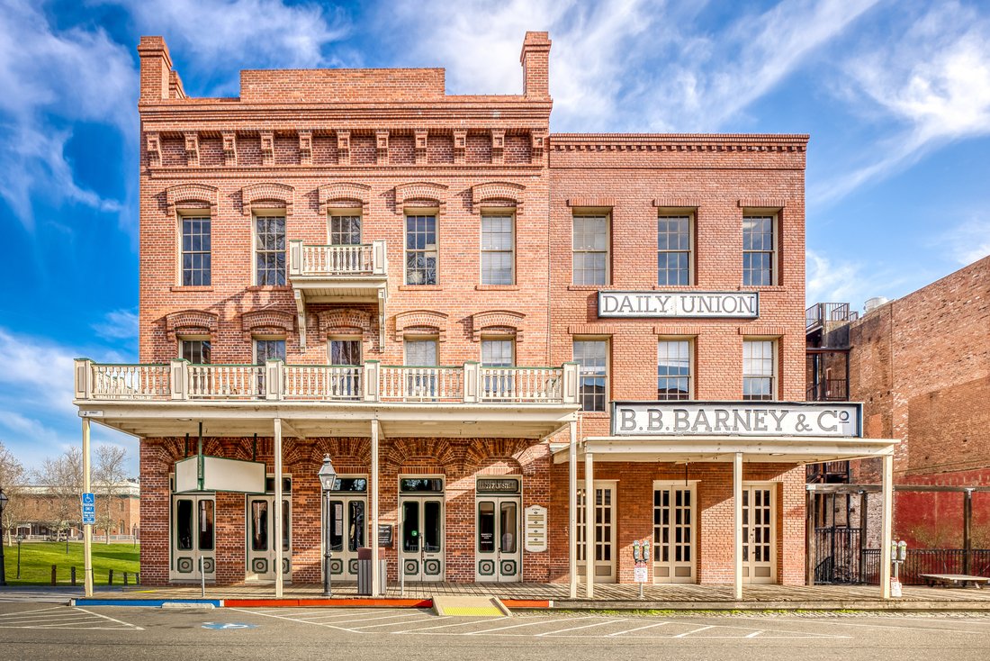 Sacramento, California, United States 1 - 18607044