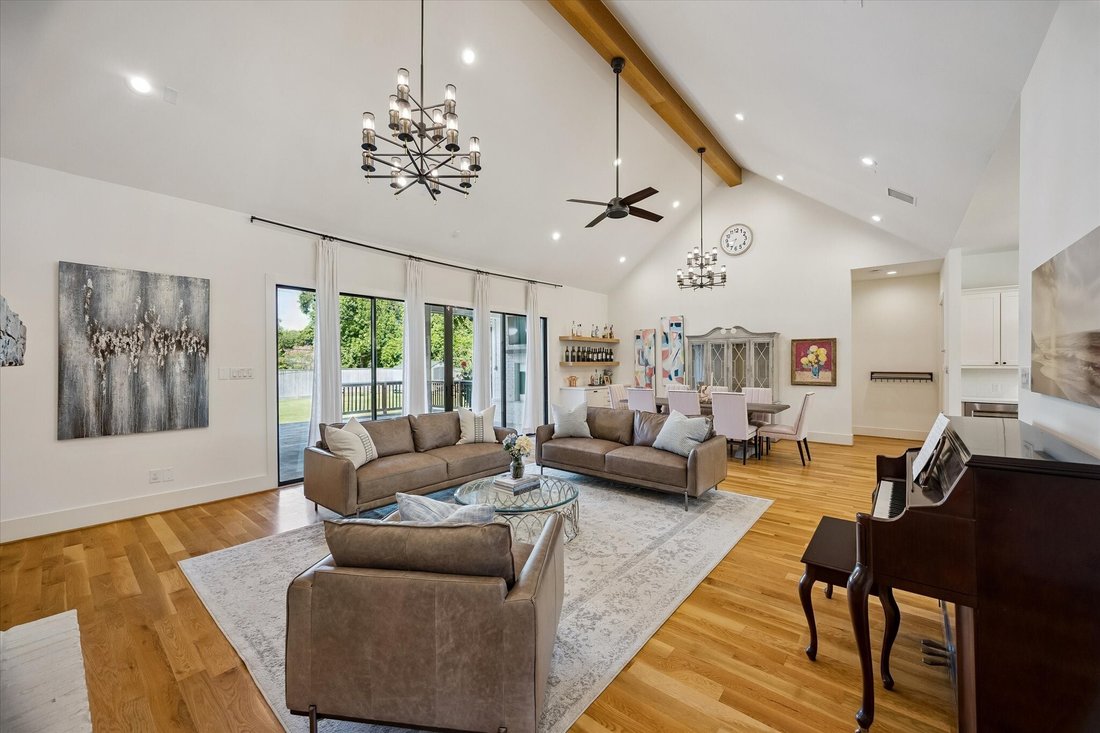 House in Houston, Texas, United States 5 - 18607994