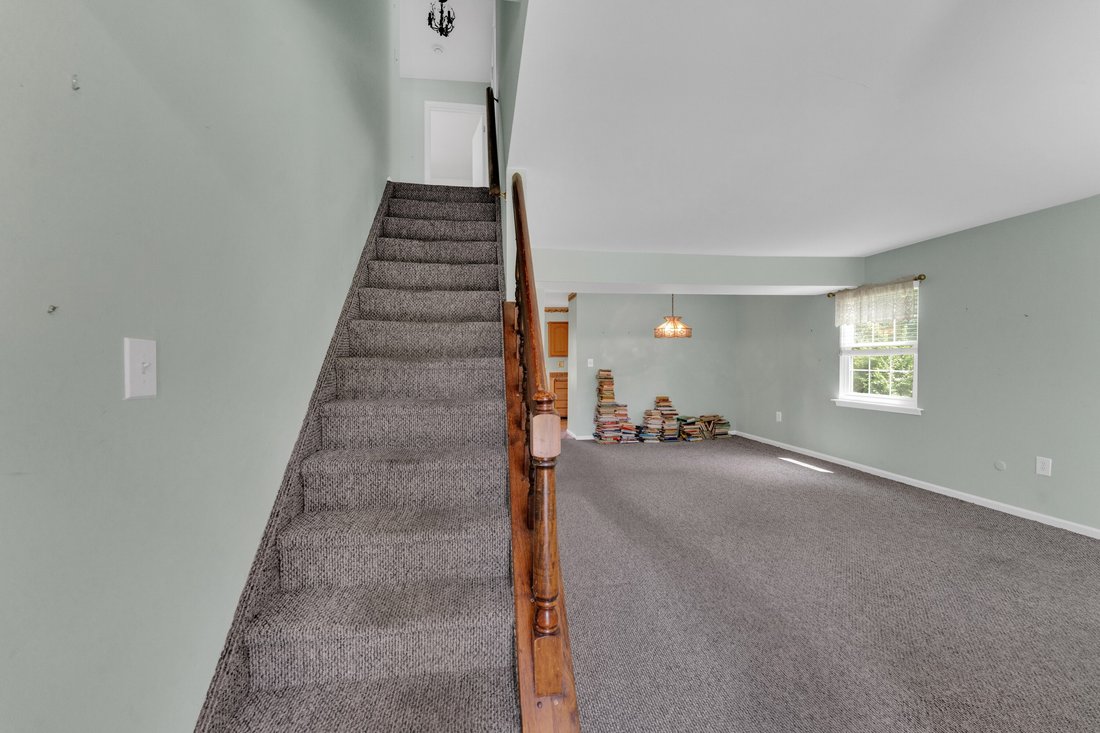Townhouse in East Brunswick, New Jersey, United States 3 - 18606987