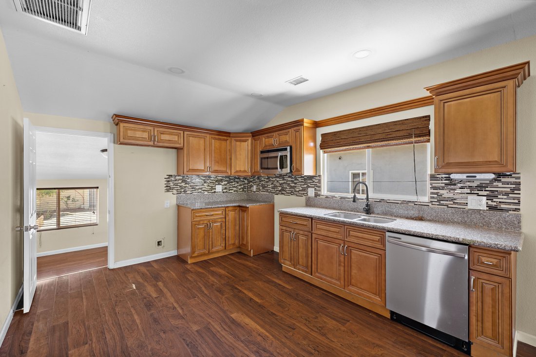 House in Santa Ana, California, United States 4 - 18607687
