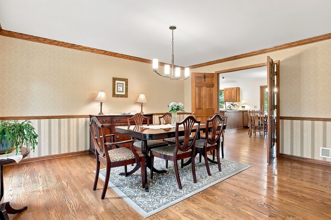 House in Libertyville, Illinois, United States 3 - 18607596