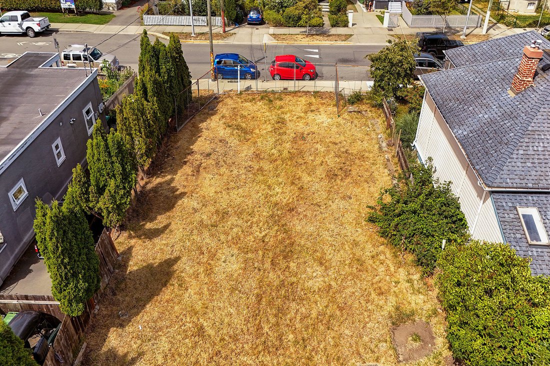 Land in Victoria, British Columbia, Canada 5 - 18607006