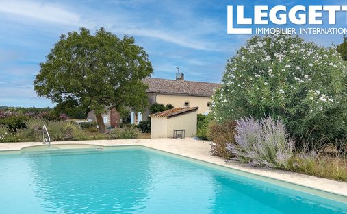 House in Duras, Nouvelle-Aquitaine, France 1
