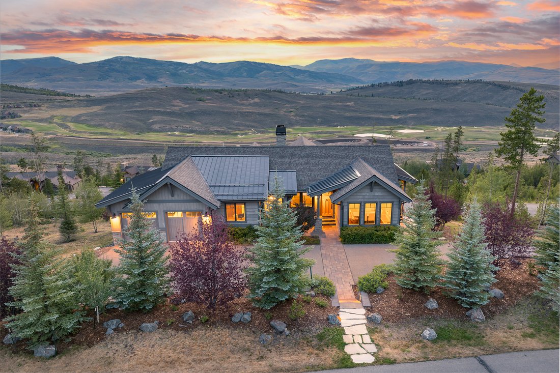 Granby, Colorado, United States 2 - 18607281