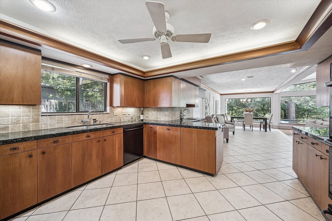 House in Houston, Texas, United States 4 - 18498815