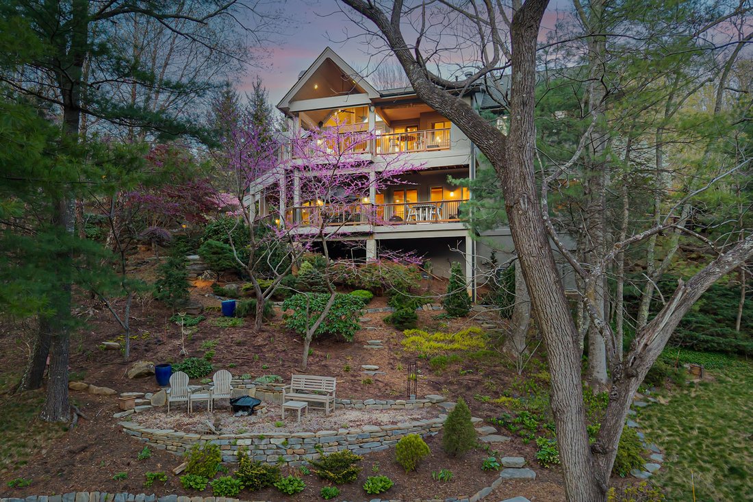 House in Asheville, North Carolina, United States 3 - 15524860
