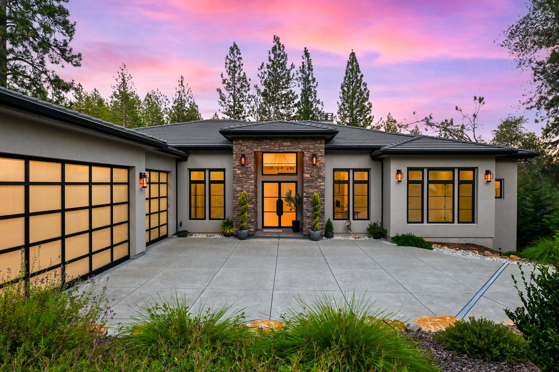 Meadow Vista, California, United States 3 - 17842980