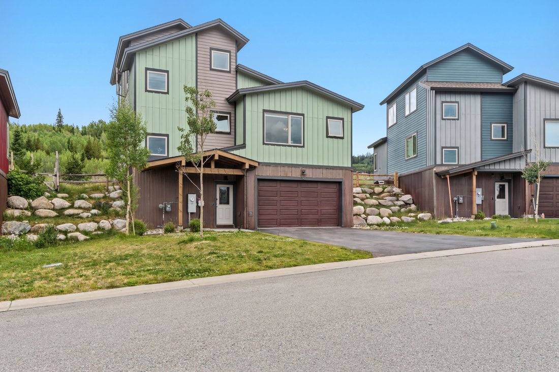 Silverthorne, Colorado, United States 1 - 18607606