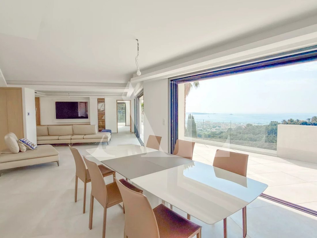 Villa in Gabelle-Courcettes-Les Clos, Vallauris, France 4 - 16209784