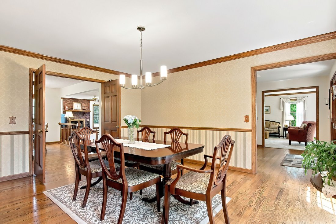 House in Libertyville, Illinois, United States 4 - 18607596