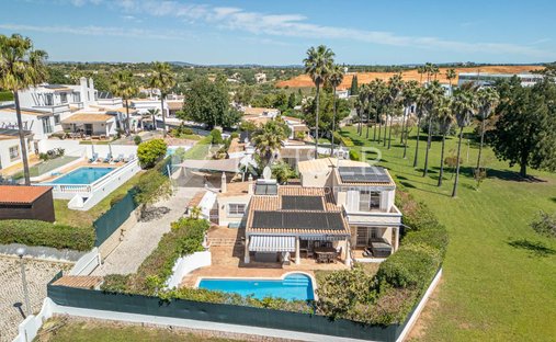 Villa in Olhos de Agua, Algarve, Portugal 1