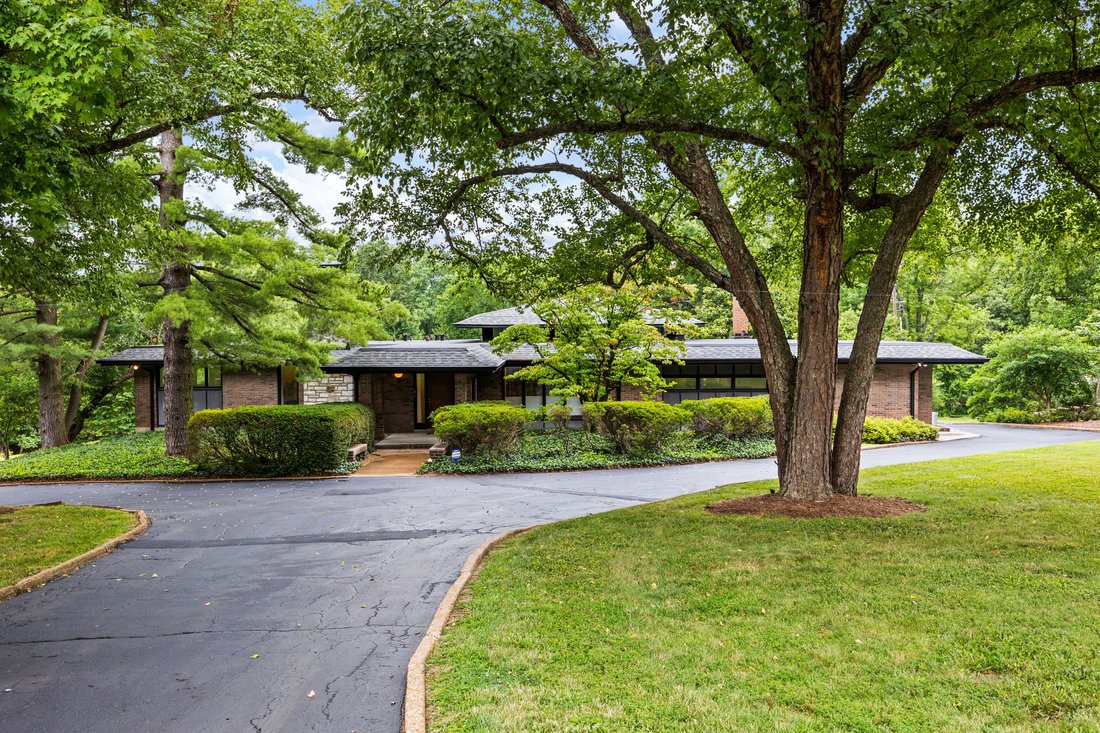 Creve Coeur, Missouri, United States 1 - 18607496