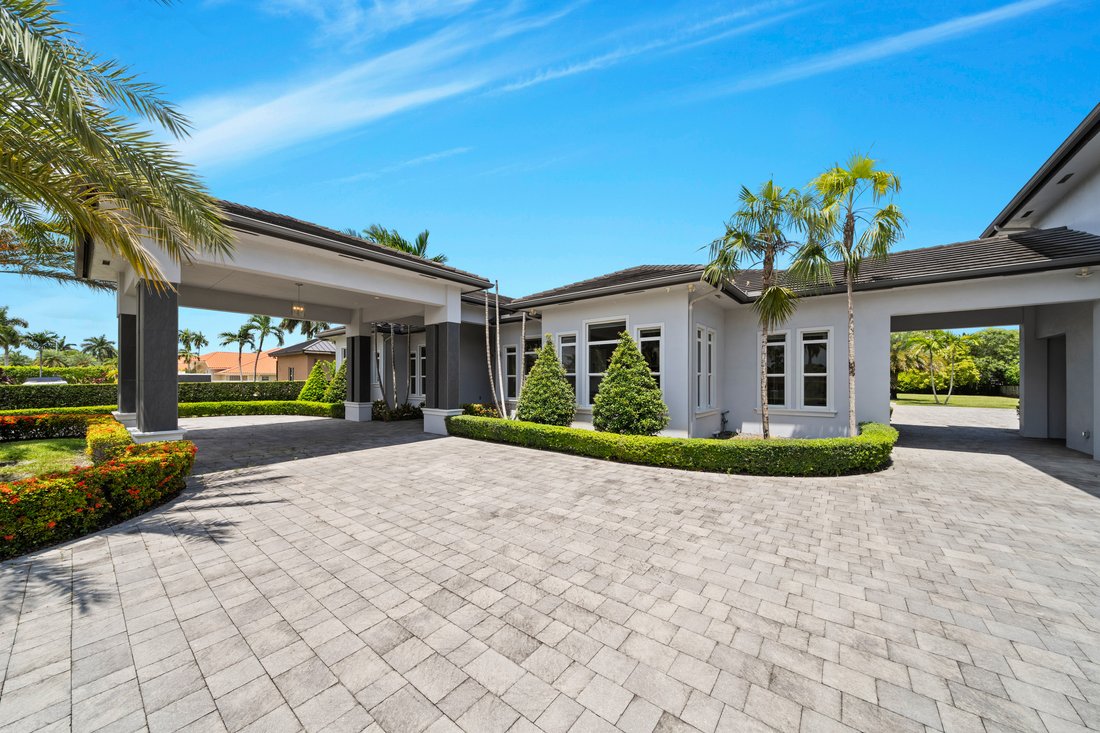 House in Miami, Florida, United States 3 - 18607061