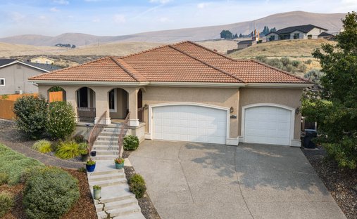 House in Prosser, Washington, United States 1