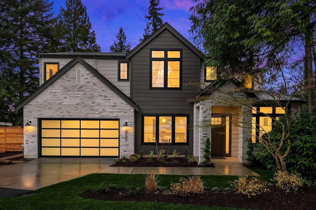 Bellevue, Washington, United States 3 - 17711698