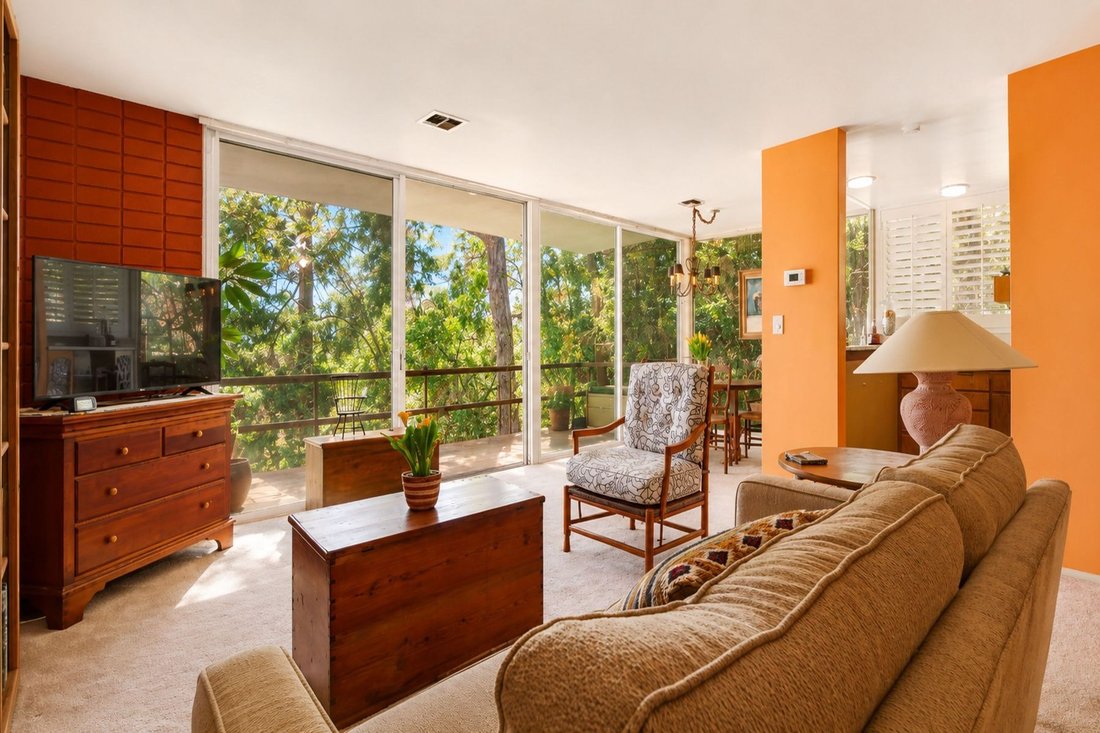 Condo in Altadena, California, United States 1 - 18606972