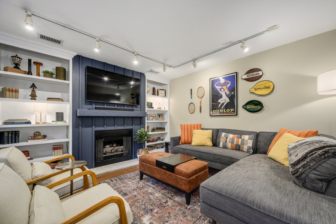 House in Chicago, Illinois, United States 2 - 18607727