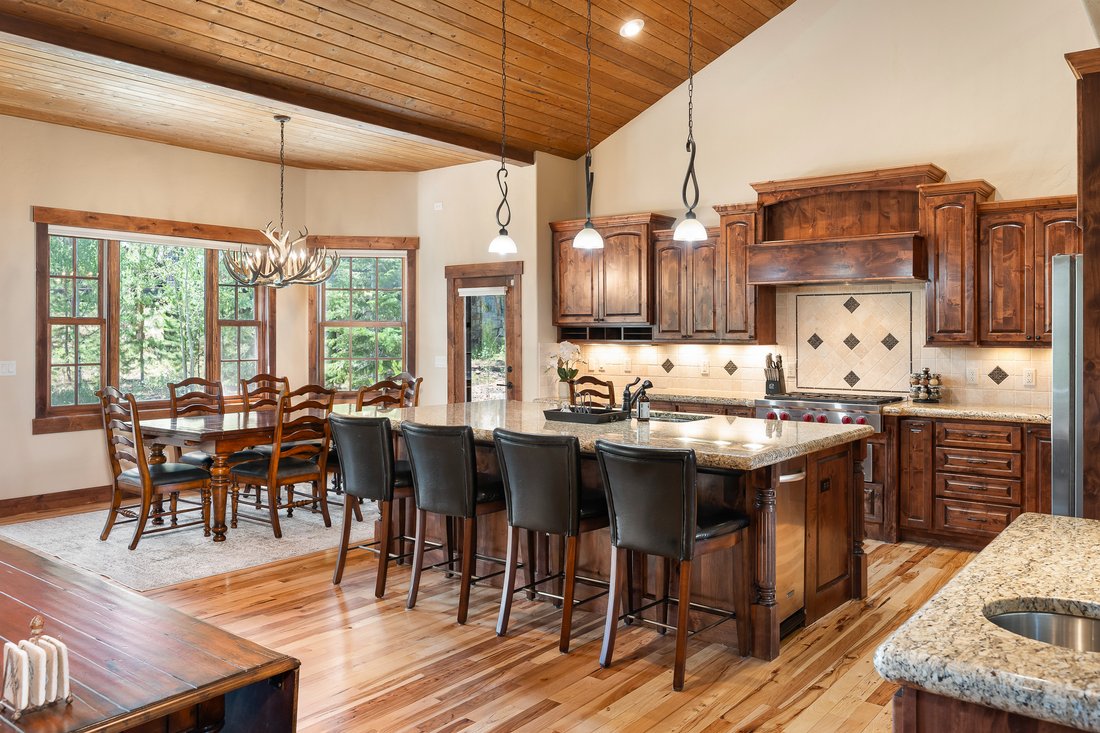 Winter Park, Colorado, United States 5 - 18607129