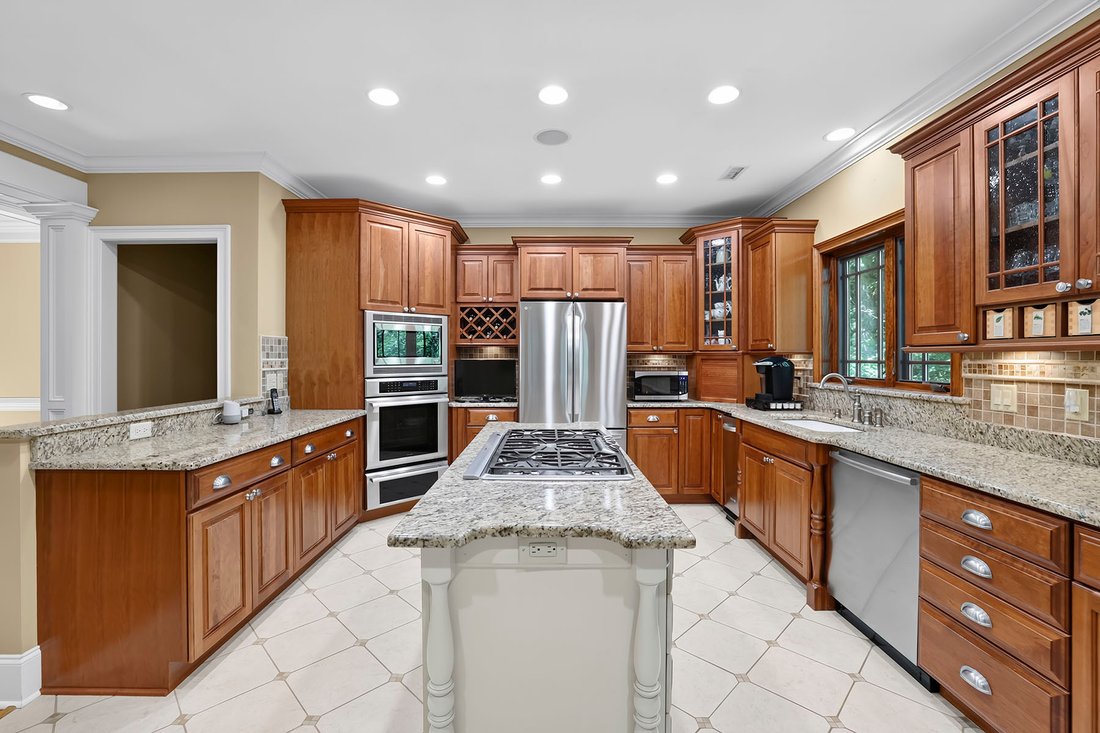 House in Laurel Park, North Carolina, United States 5 - 18607449