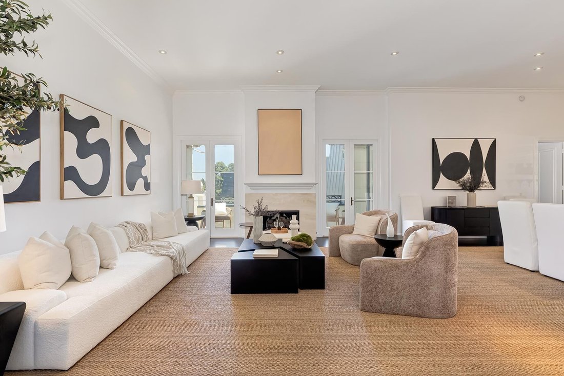 Condo in Los Angeles, California, United States 1 - 18607548