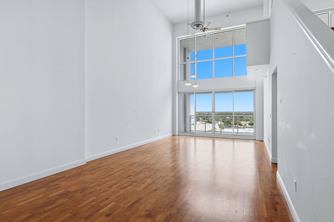 Condo in Sarasota, Florida, United States 5 - 18607059