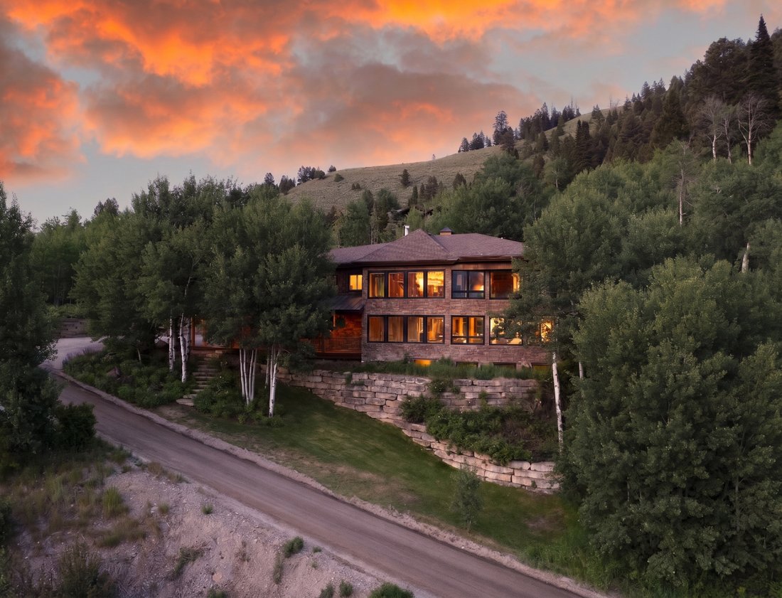 House in Jackson, Wyoming, United States 2 - 17837769
