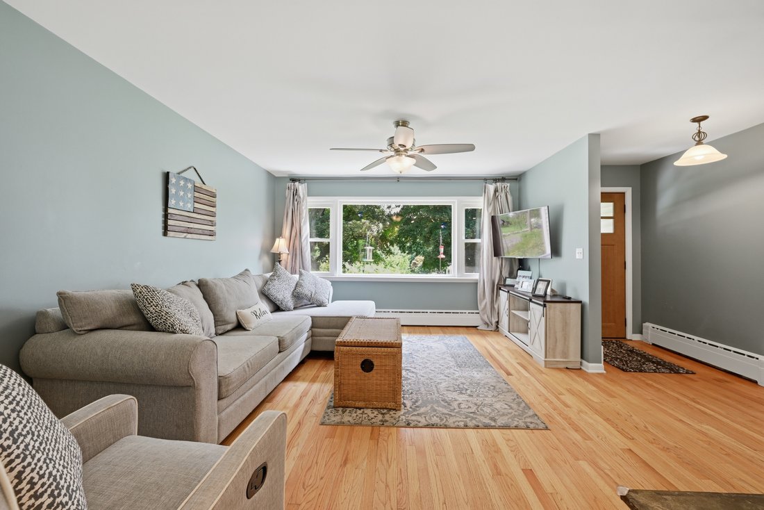 House in Danbury, Connecticut, United States 3 - 18607090