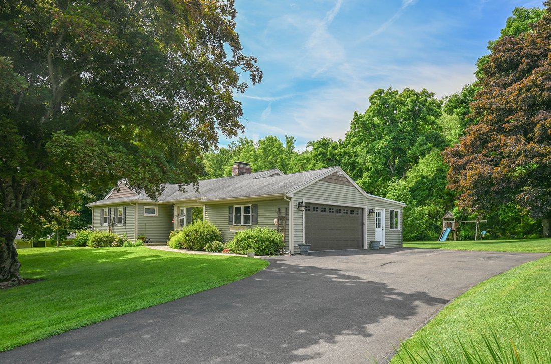 House in Danbury, Connecticut, United States 1 - 18607090