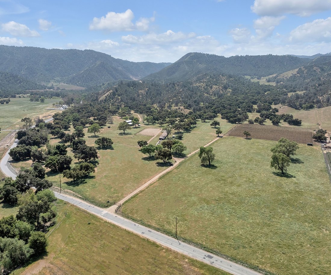 Land in Hollister, California, United States 4 - 18607432