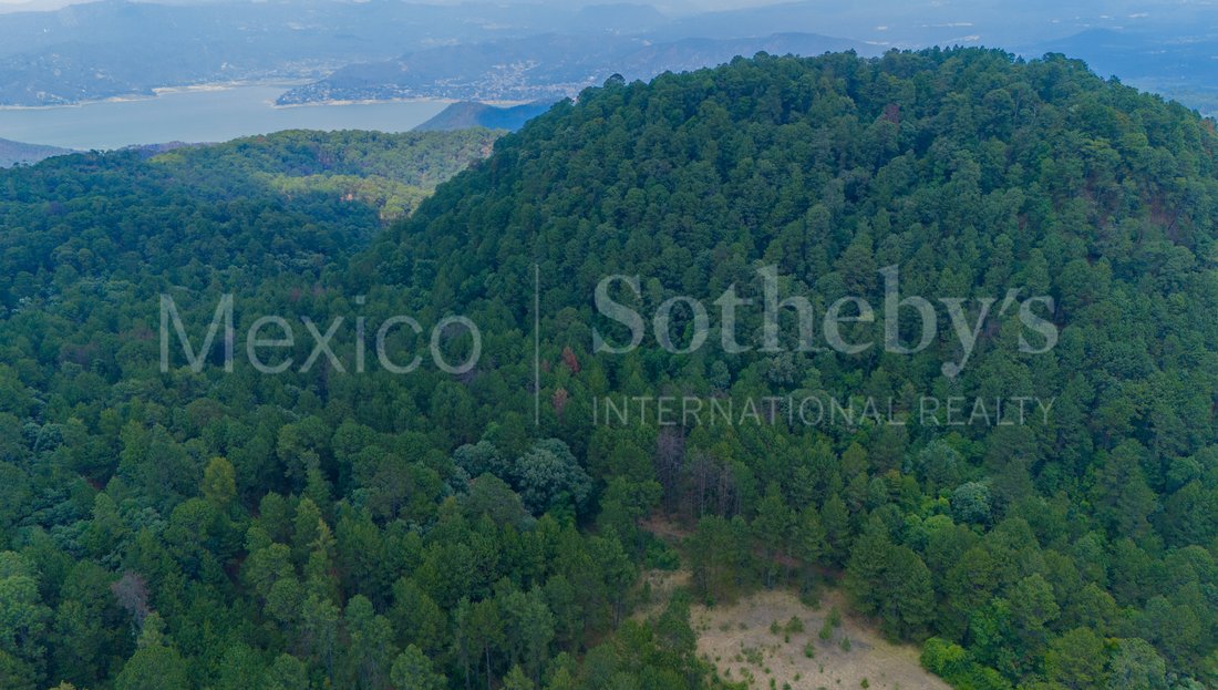 Land in Valle de Bravo, State of Mexico, Mexico 2 - 18607437