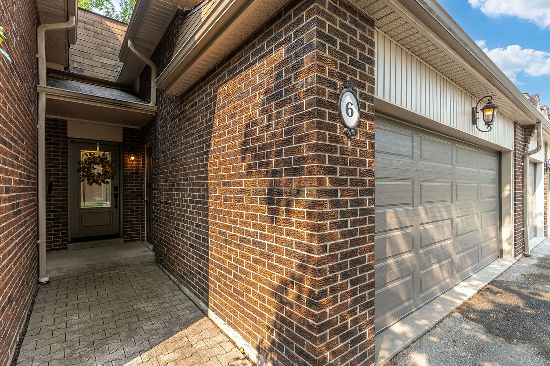 Condo in Mississauga, Ontario, Canada 3 - 18606984