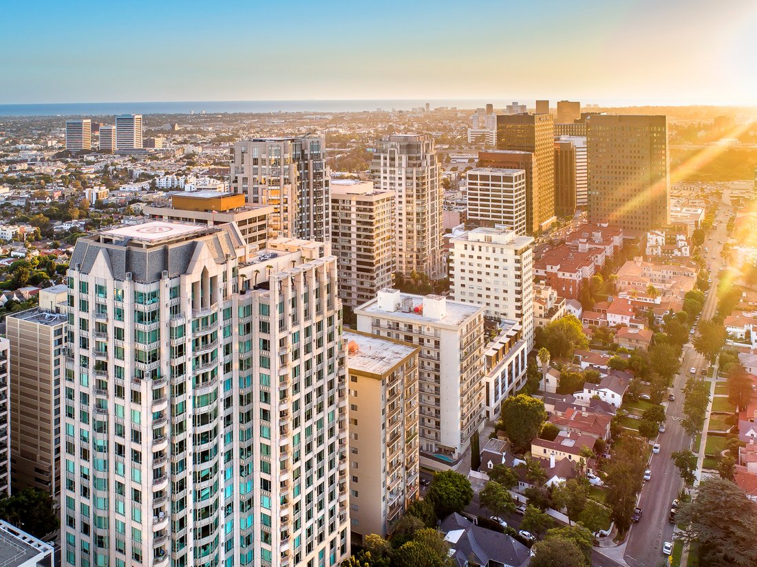 Condo in Los Angeles, California, United States 2 - 18607249