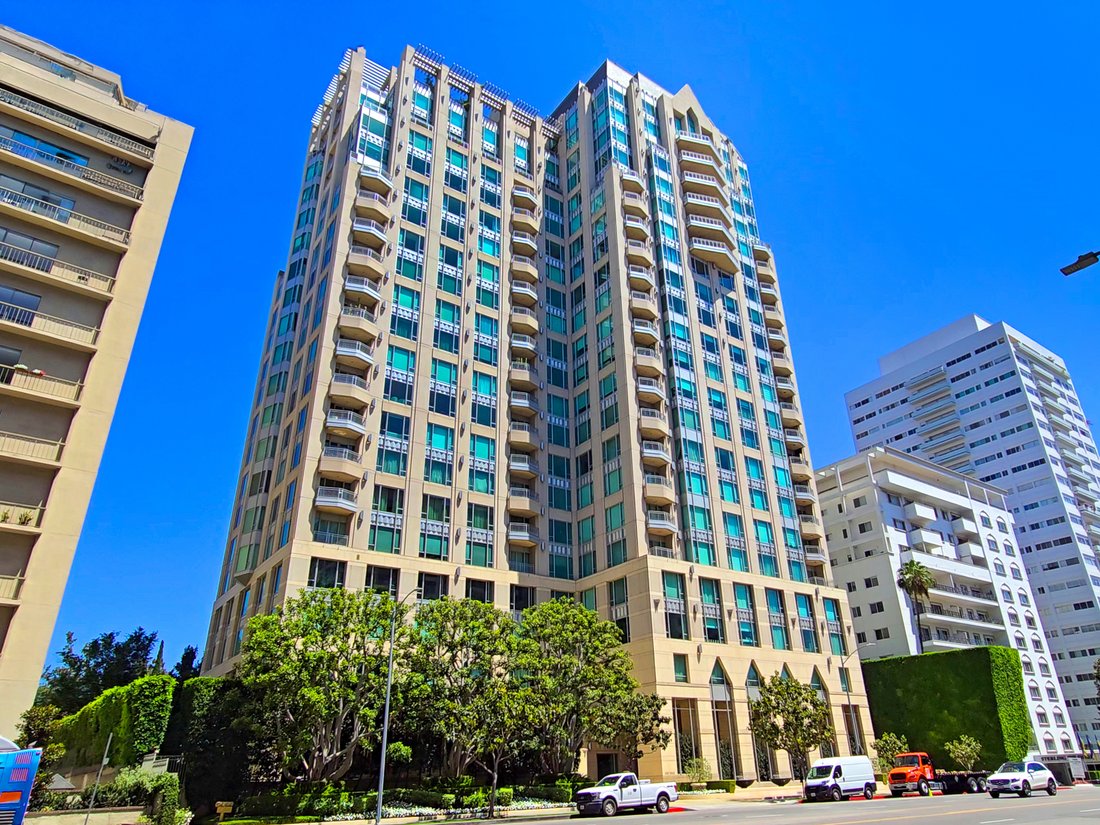 Condo in Los Angeles, California, United States 3 - 18607249