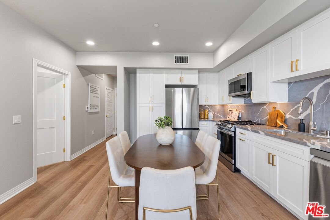 Appartement à Los Angeles, Californie, États-Unis 3 - 18606811