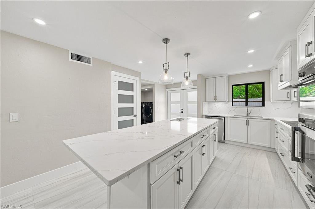 Condo in Naples, Florida, United States 4 - 17516850