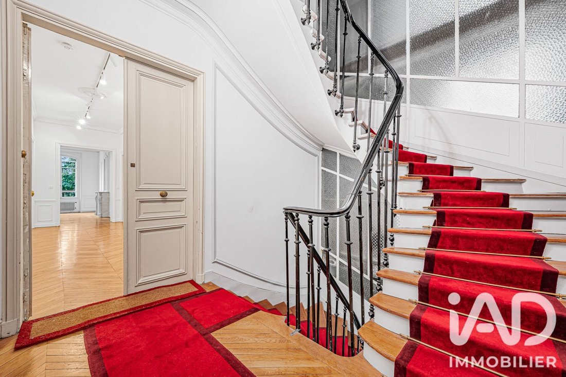 Apartment in Porte Dauphine, Paris 16e Arrondissement, Paris 2 - 18610647