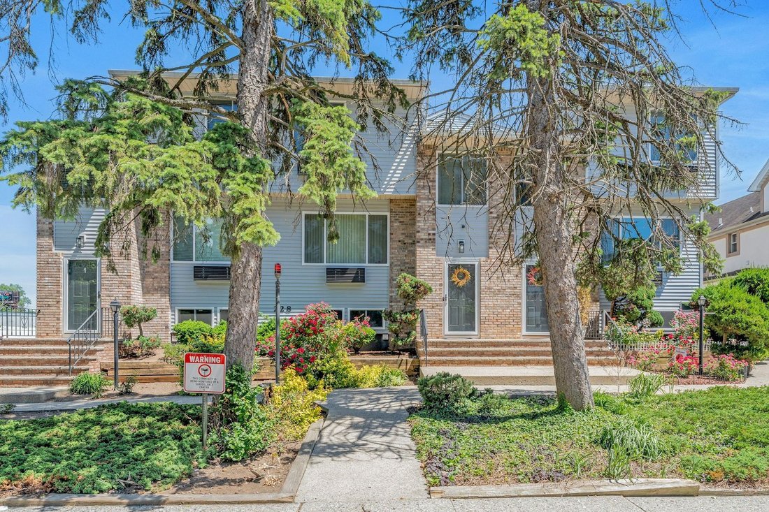 Townhouse in Hackensack, New Jersey, United States 2 - 18607894