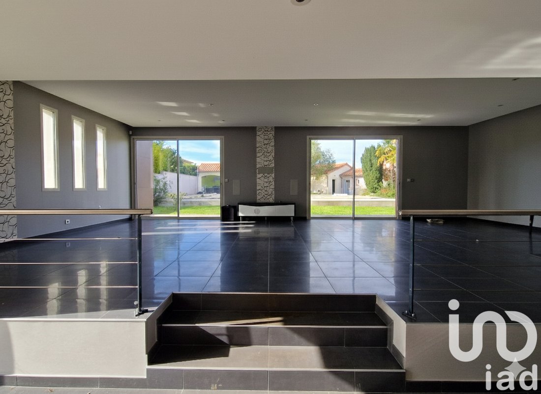 House in Poitiers, Nouvelle-Aquitaine, France 4 - 16410706