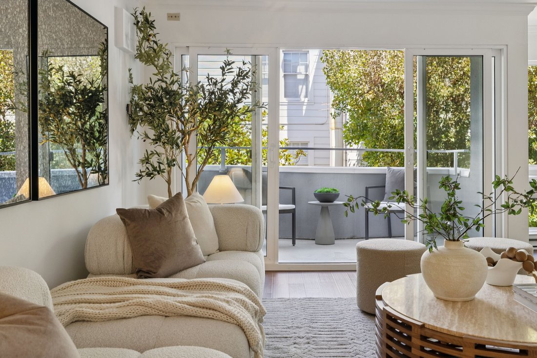 Condo in San Francisco, California, United States 3 - 18607817